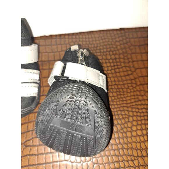 NEW - Top Paw Hard Rubber Sole Dog Booties with Reflective Straps Medium - Picture 7 of 7